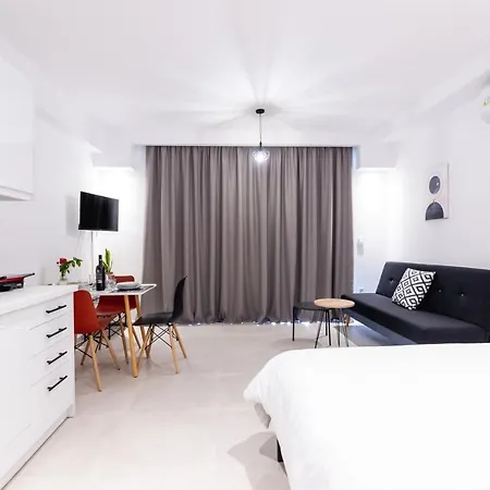 Pagani Blue - Luxury A2 Apartment Kalamata